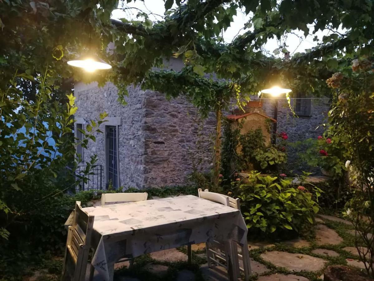 Casale Maria Mafalda Pieve di Teco Exterior photo